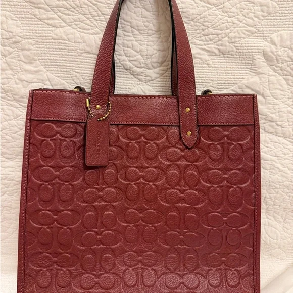 Coach Embossed Signature Field Tote - Large - Picture 4 of 13